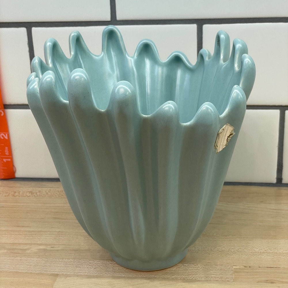 Vintage Mid Century Modern Light‎ Blue Splash Handkerchief Fluted Ceramic Vase - Picture 4 of 16